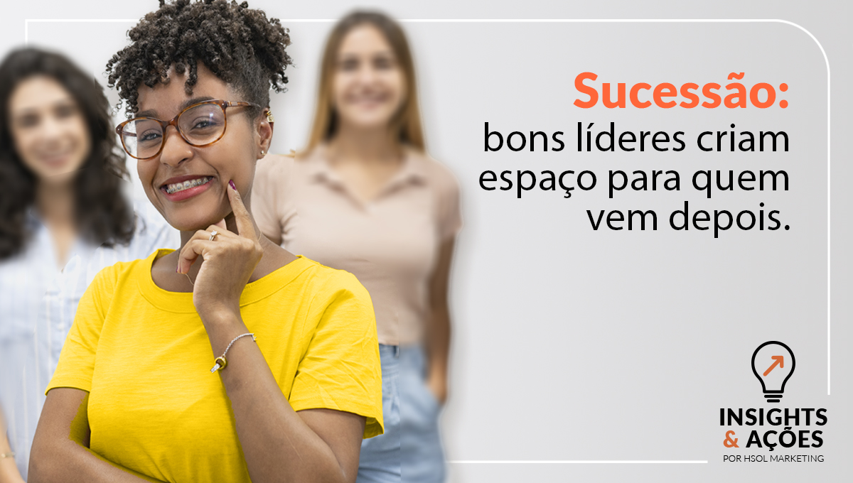 Sucessão em ambiente corporativo com líder abrindo espaço ao time